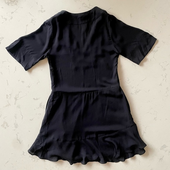 Like new, A.L.C black silk dress with pockets, size 4 - Picture 3 of 6